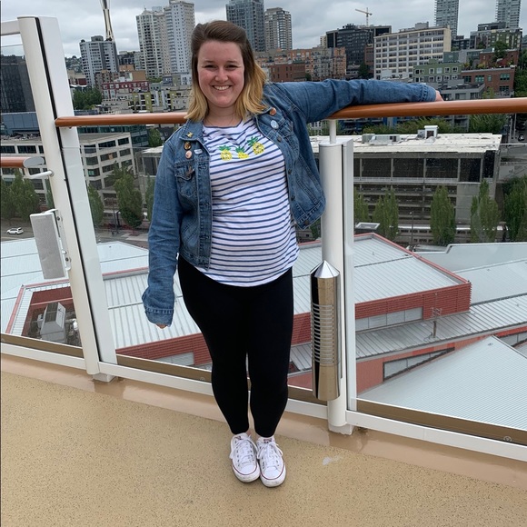 EVERYTHING - Picture 3 of 3